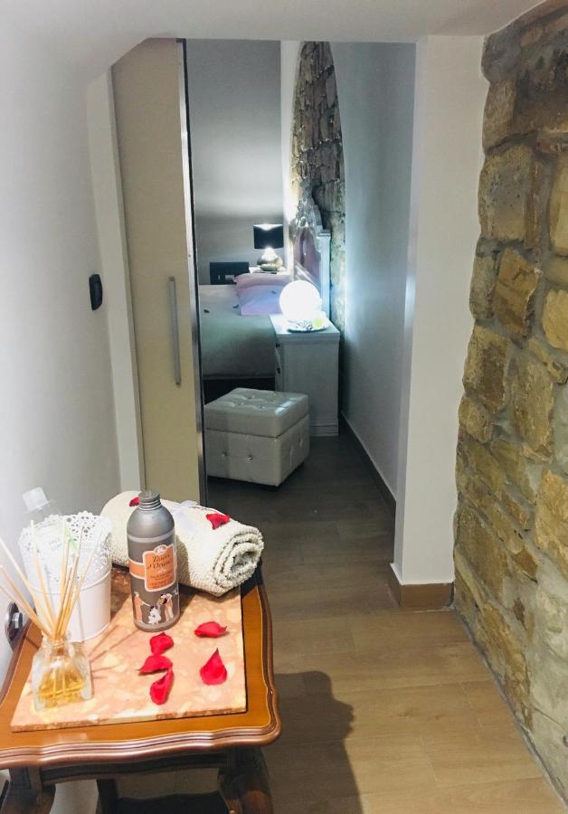 Gesualdo Da Venosa Bed & Breakfast ภายนอก รูปภาพ