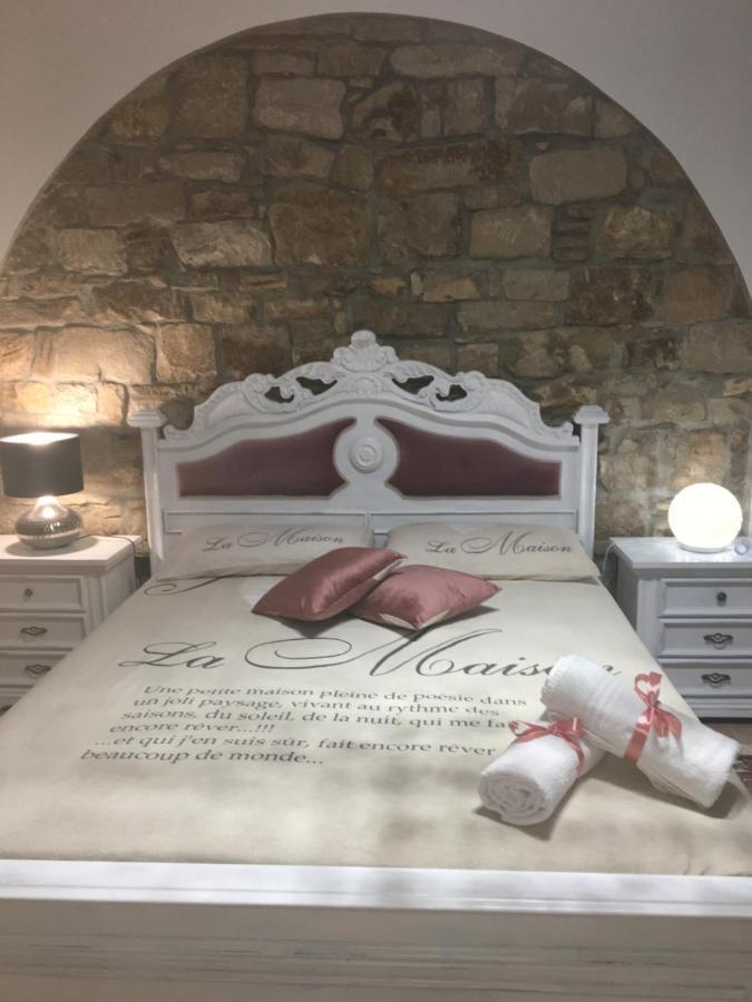 Gesualdo Da Venosa Bed & Breakfast ภายนอก รูปภาพ