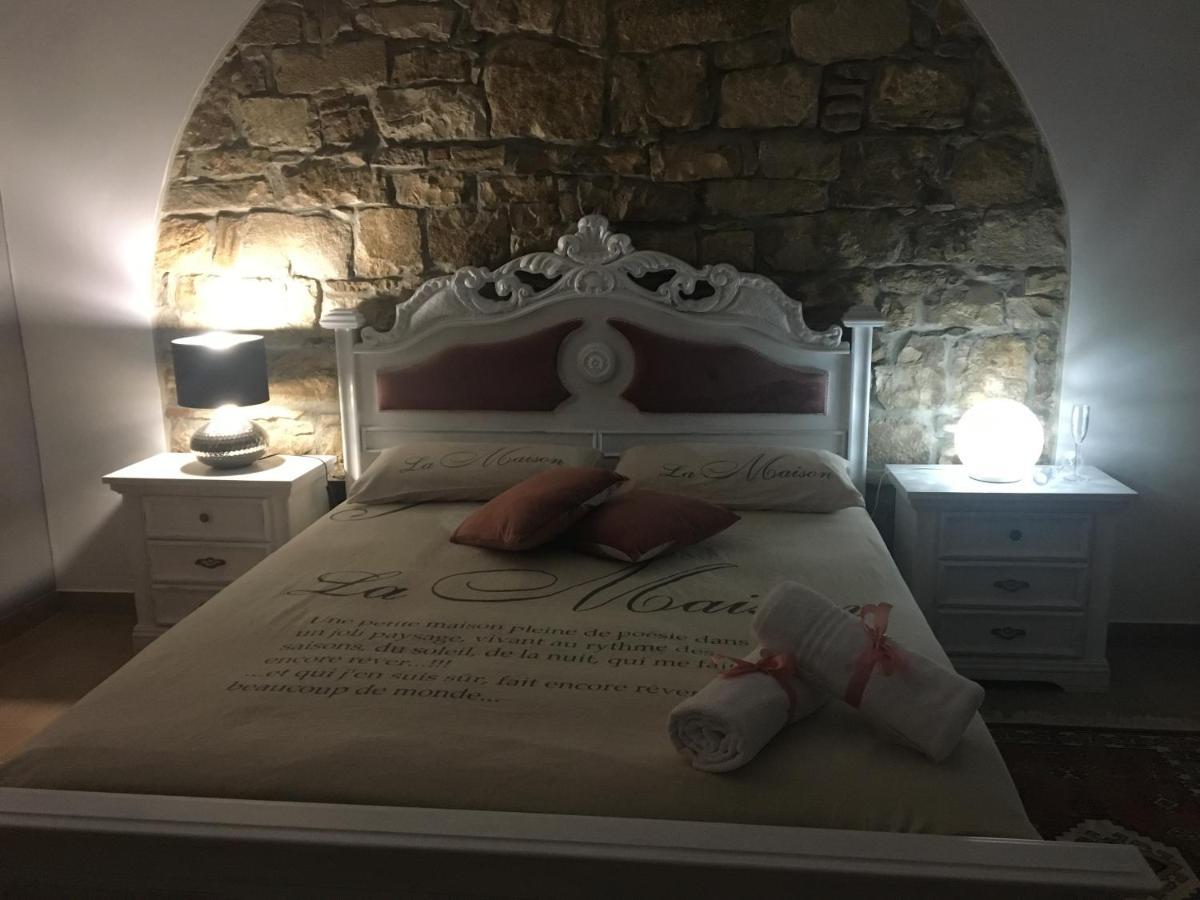 Gesualdo Da Venosa Bed & Breakfast ภายนอก รูปภาพ